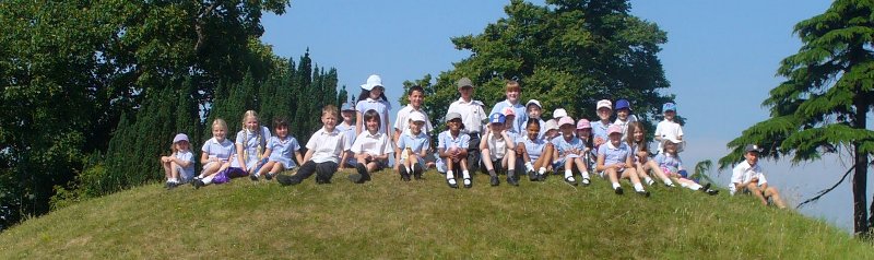 Children from St Nicolas School on Taeppa's Mound