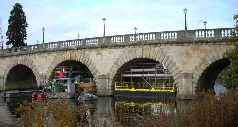Maidenhead Bridge under repair 2010